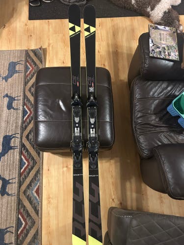 Fischer RC4 World Cup GS 175 cm Racing Skis With Bindings Max Din 11 (Used)