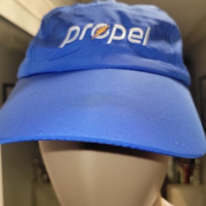 New Miami Brickell Run Club Propel Gatorade Adult Hat Baseball Cap & Large Shirt