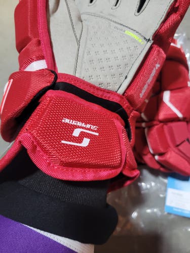 Bauer Supreme Mach Gloves 14" (New)