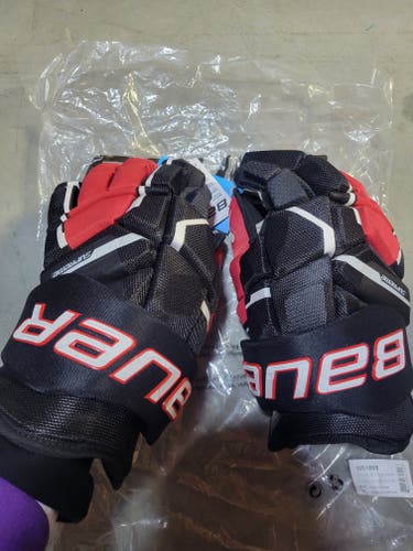 Bauer Vapor Hyperlite Gloves 13" (New)black avy and red !!