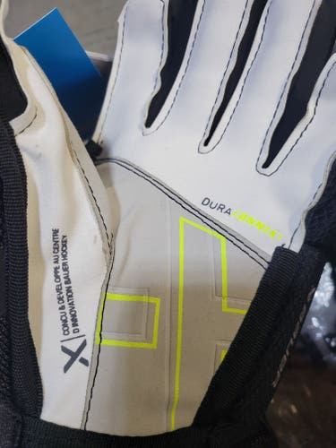 Bauer Vapor Hyperlite Gloves 14" (New)