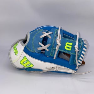 New Wilson A2000 H12SS SuperSkin 12" Fastpitch Softball Glove New Release