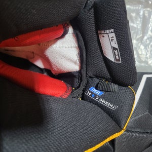 Bauer Vapor Hyperlite Gloves 14" (New)
