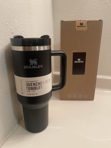 Stanley FlowState Quencher H2.0 Tumbler 40oz Black