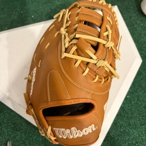 2024 Wilson A1000 RH First Base Baseball Glove 12.5" (New)