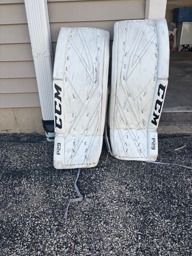 33" 2005 CCM Premier P2.9 Goalie Leg Pads Pro Stock (Used)