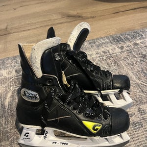 Graf Supra 705 Hockey Skates 9 (Used)