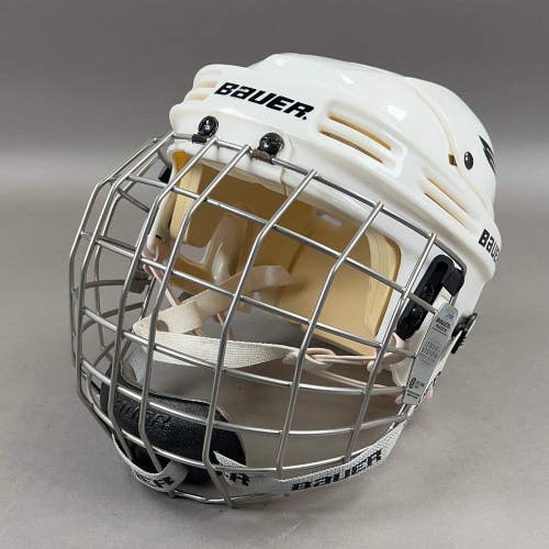 Bauer HH3000 Medium 7" to 7 1/2" Senior Hockey Helmet