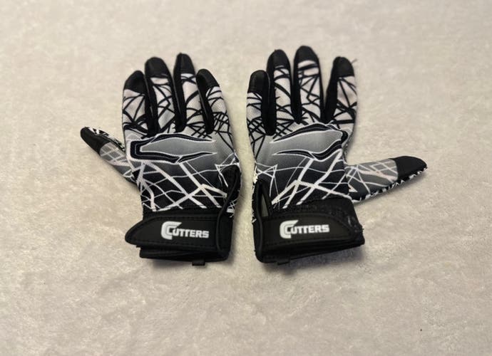 32" CCM Axis 2.9 Regular Goalie’s Full Set (Used)