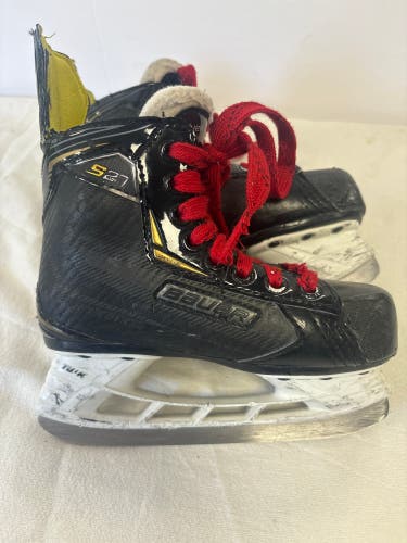 Bauer Supreme S27 Hockey Skates Regular Width 12.5 (Used)