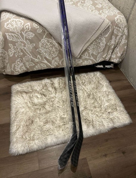 Senior Bauer Hyperlite 2 Hockey Stick