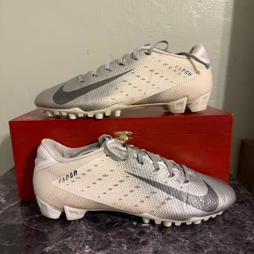 Men's Size 9.5 Nike Low Top Vapor Untouchable Pro 3 (Used)