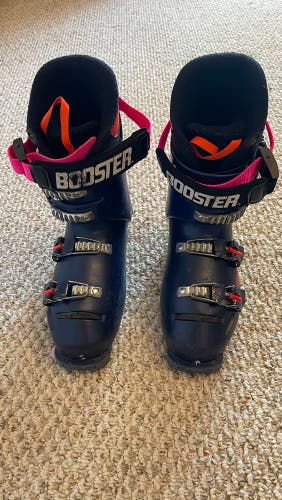 24.5 Junior Lange RSJ 65 Ski Boots (Used) With Booster Straps