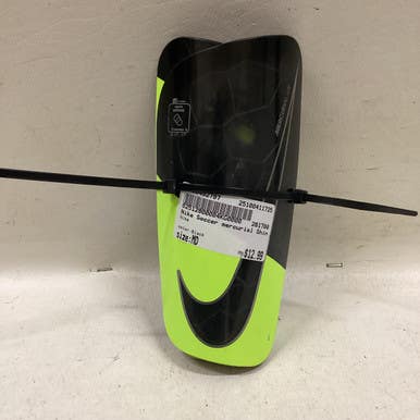 Used Nike Soccer Shin Guards Junior Black MD 11725-S000492797