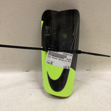 Used Nike Soccer Shin Guards Junior Black MD 11725-S000492797