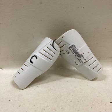 Used Puma Soccer Shin Guards Youth White SM 11725-S000492767