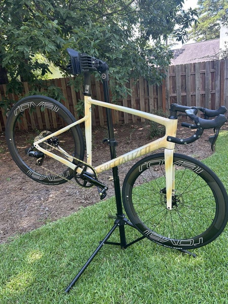 *Limited Edition* Specialized Allez Road Bike (Used)