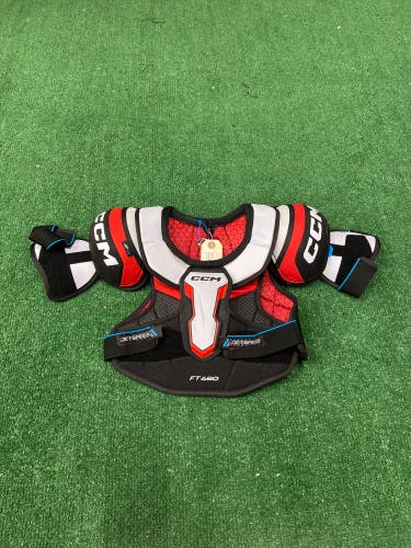 Medium Junior CCM Jetspeed FT680 Shoulder Pads (Used)