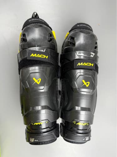 Junior Bauer Mach 11" Shin Pads