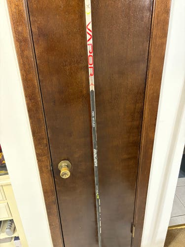 Bauer Vapor Hyperlite Hockey Stick P88