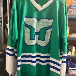 Hartford Whalers Vintage Rec Sweaters - 2 pack Green Medium Adult Unisex Jersey (Used)