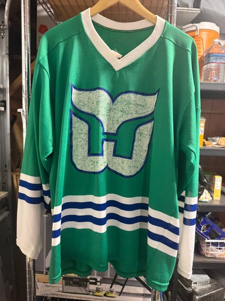 Hartford Whalers Vintage Rec Sweaters - 2 pack Green Medium Adult Unisex Jersey (Used)