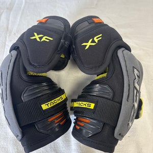 Junior Medium CCM Tacks Elbow Pads (Used)