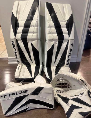 35" True Catalyst 9X3 Goalie Leg Pads