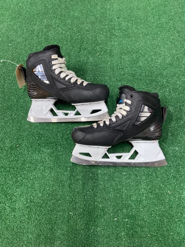 Senior True Hockey Goalie Skates Regular Width Pro Stock 8 (Used)