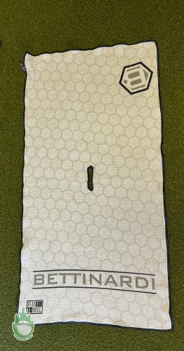 Gently Used Bettinardi White Waffle Players Golf Towel