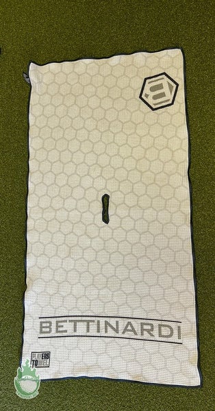 Gently Used Bettinardi White Waffle Players Golf Towel