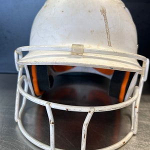 Used Schutt SOFTBALL HELMET W/MASK Batting Helmet w/Mask White MD 11868-S000065153