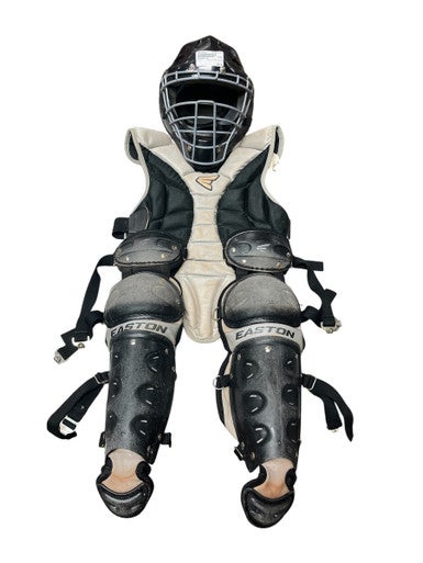 Used Easton CATCHERS SET YTH Catchers Equipment Other 11833-S000166521