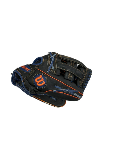Used Wilson A450 BB/SB Glove RH Throw Black 11" 11692-S000142554
