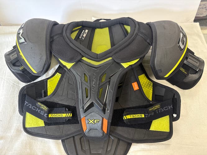 Men's Large Junior CCM Tacks XF 80 Shoulder Pads (Used)