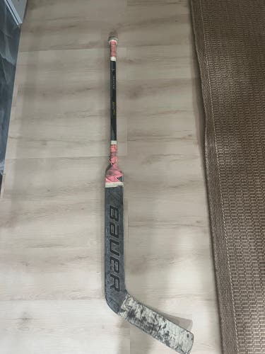 Intermediate Bauer Supreme M5 Pro Regular Goalie Stick 23" Paddle (Used)