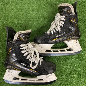 Intermediate Bauer Supreme M5 Pro Hockey Skates 6 Fit 2 (Used)