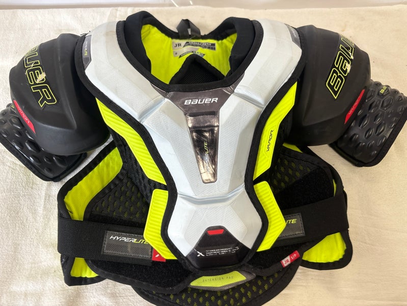 Small Junior Bauer Vapor Hyperlite Shoulder Pads (Used)