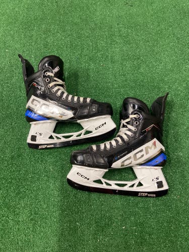 Senior CCM JetSpeed FT6 Pro Hockey Skates