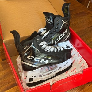 2025 CCM Tacks Vector Premier (Exclusive) Hockey Skates Wide Width Size 3.5 (New)