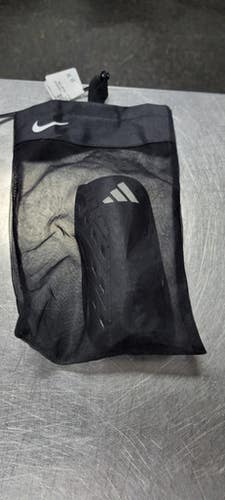 Used Adidas Soccer Shin Guards Youth Black SM 11497-S000152846