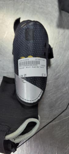 Used Soccer Shin Guards Youth None SM 11497-S000152849