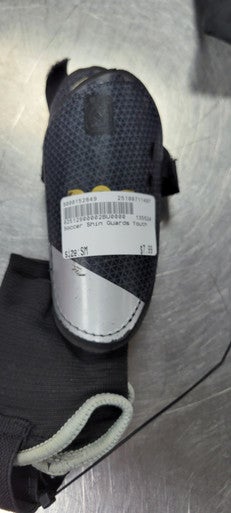 Used Soccer Shin Guards Youth None SM 11497-S000152849