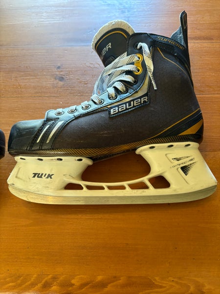 Bauer Supreme One.5 Hockey Skates Wide Width 10.5 (Used)