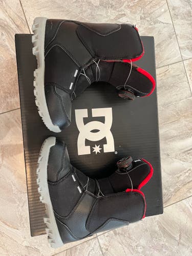 New DC Scout BOA Snowboarding Boots - Youth Size 2.0