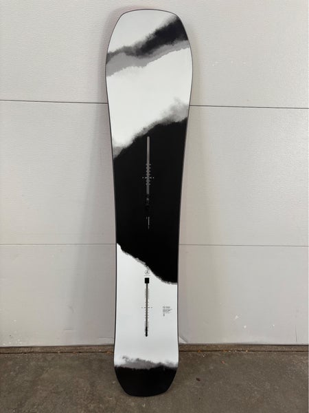 24/25 Burton Hometown Hero 156W