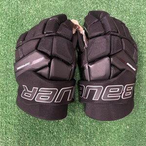 Black Senior Bauer Supreme M3 Gloves 13" (Used)