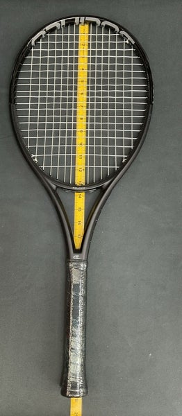 Solinco Blackout 300 XTD+28 Grip Size 3.  Modified