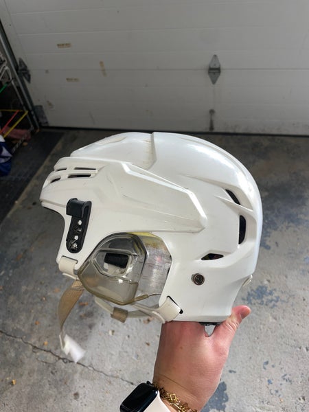 Small Bauer Re-Akt Helmet (Used)