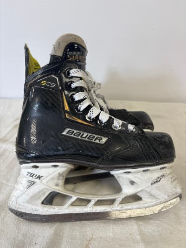 Bauer Supreme S29 Hockey Skates Regular Width Size 1 (Used)